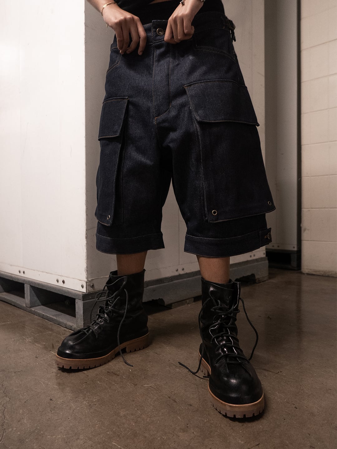 NO MASS PROD. 010RAW BAGGY DENIM SHORTS