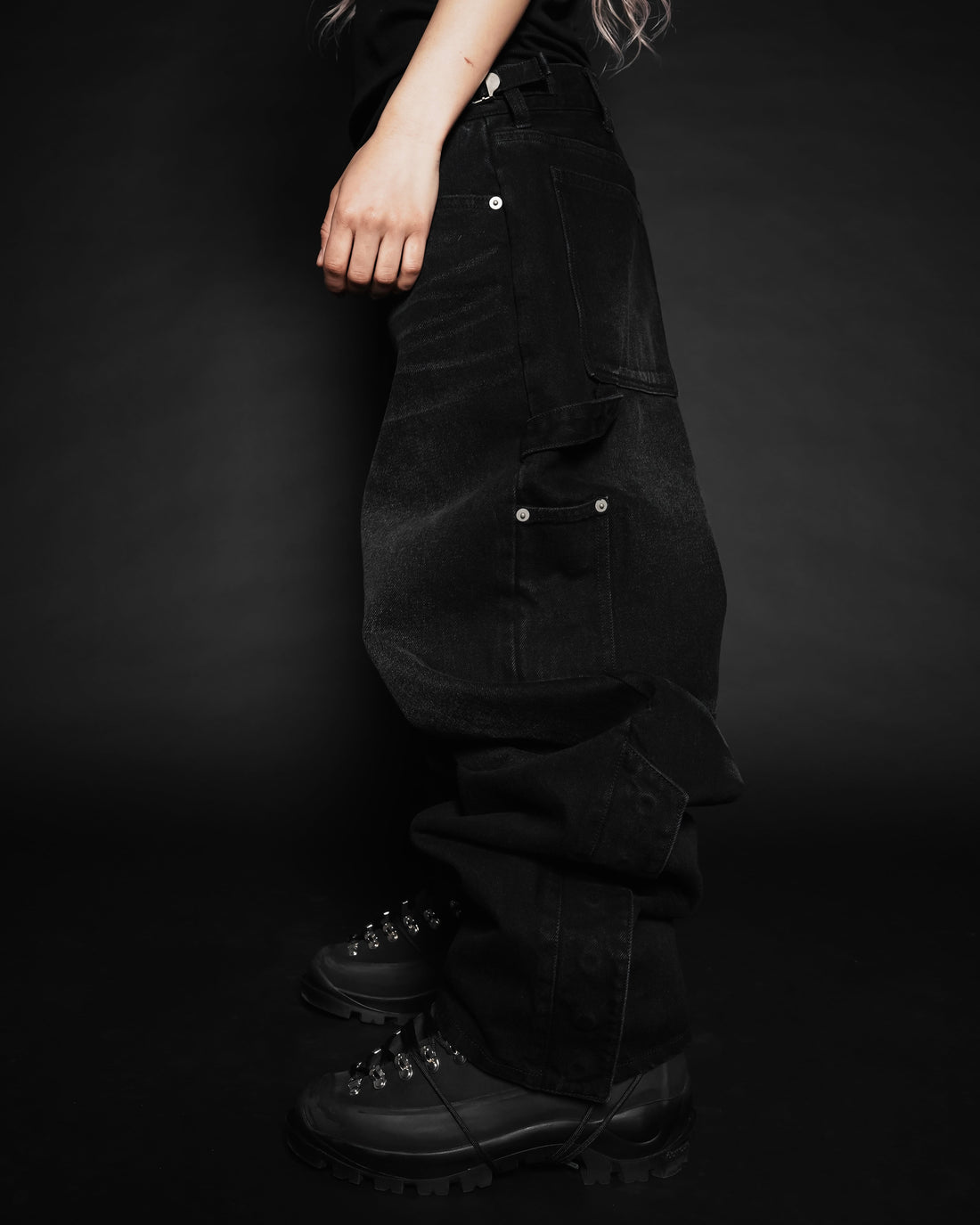 NO MASS PROD. 009VTG DIRTY BAGGY JEANS