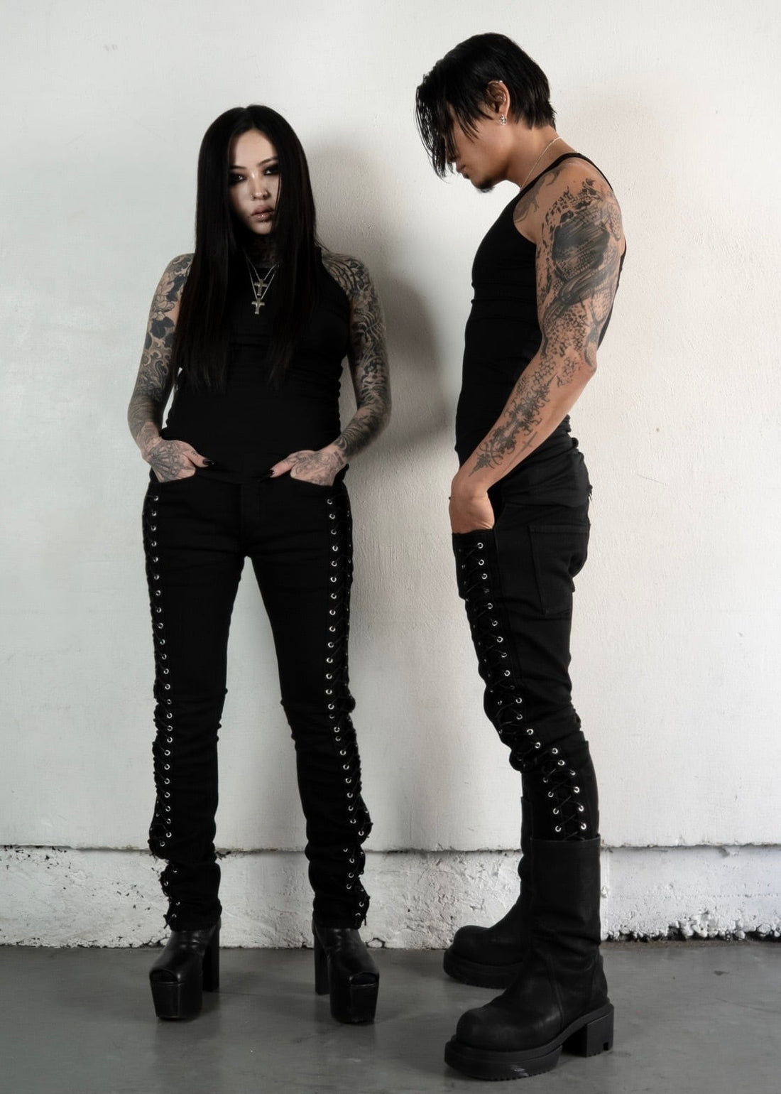NO MASS PROD. 013GLM LACEDUP SKINNY JEANS