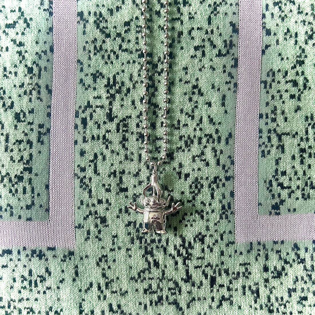 rhinodickpill Alien Chain Necklace